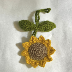 Handmade Woolen Crochet Sunflower Bag Charm – Sunny Amigurumi Flower Keychain & Boho Car Rearview Mirror Accessory